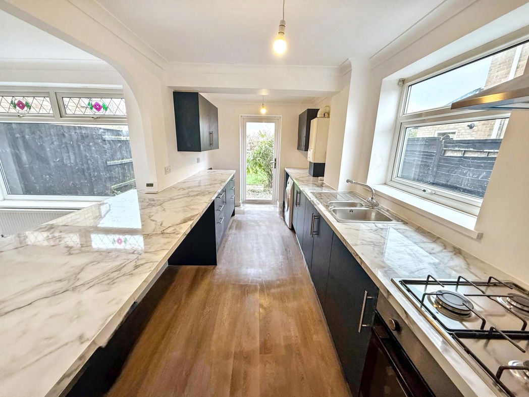 Property image 5 of 13