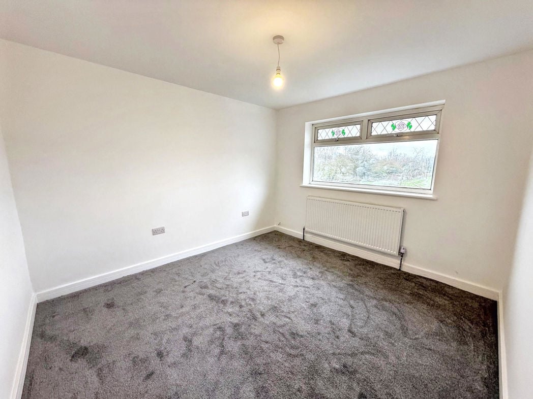 Property image 8 of 13