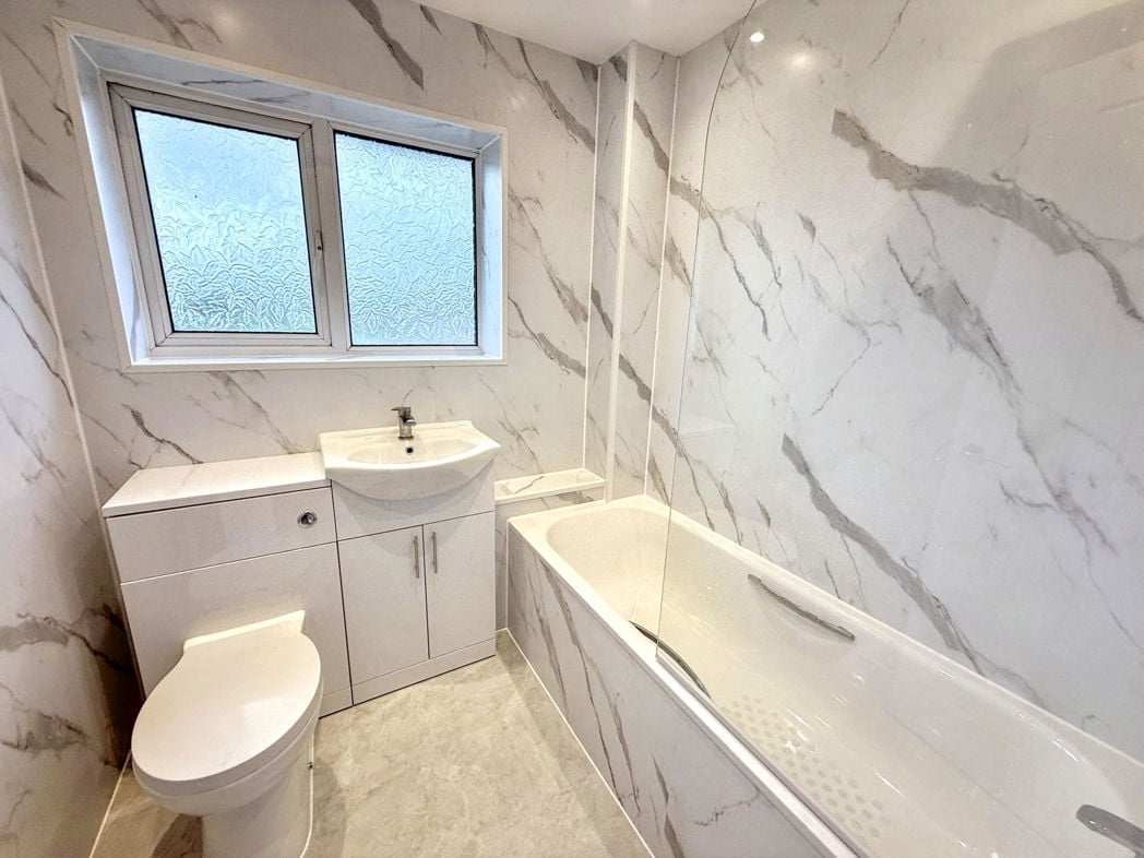 Property image 10 of 13