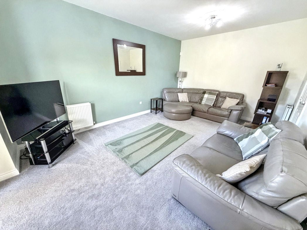 Property image 5 of 33