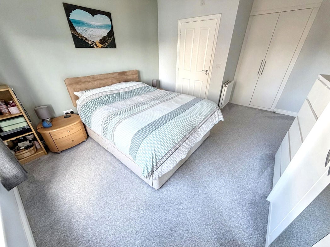 Property image 18 of 33