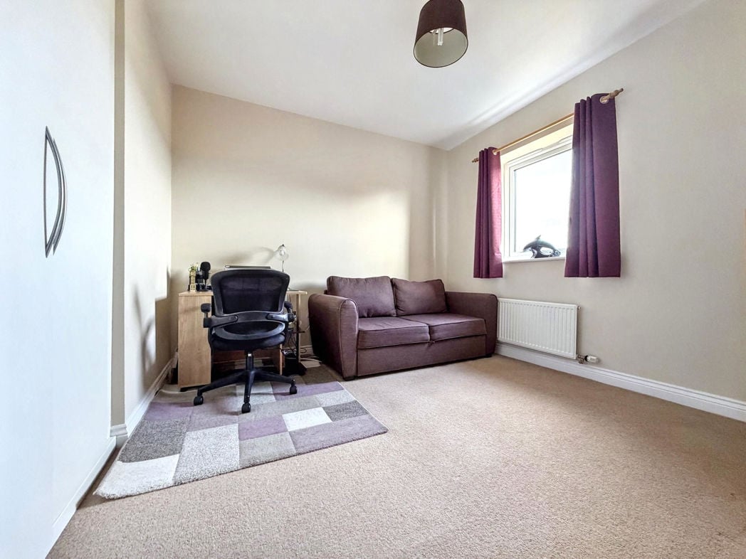 Property image 24 of 33