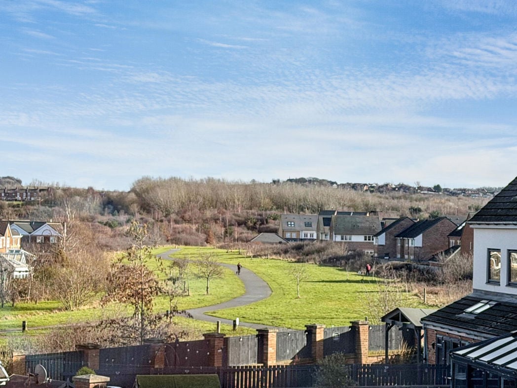 Property image 29 of 33