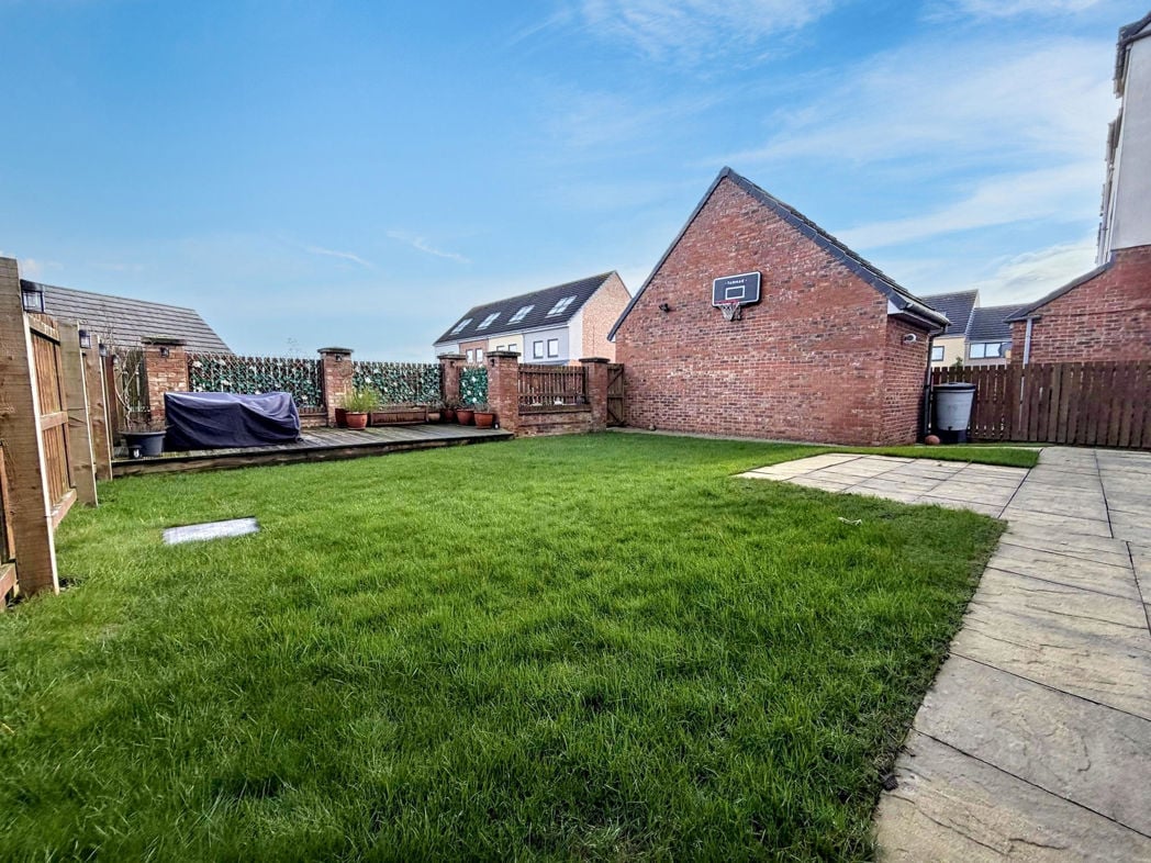 Property image 32 of 33