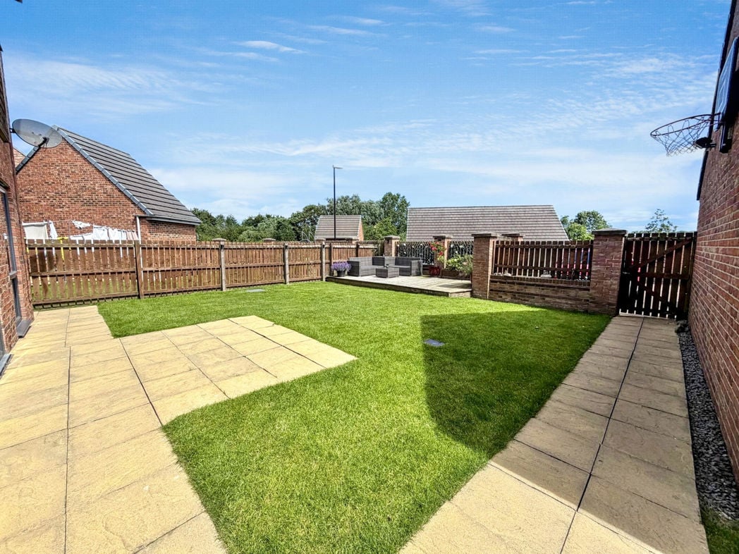 Property image 33 of 33