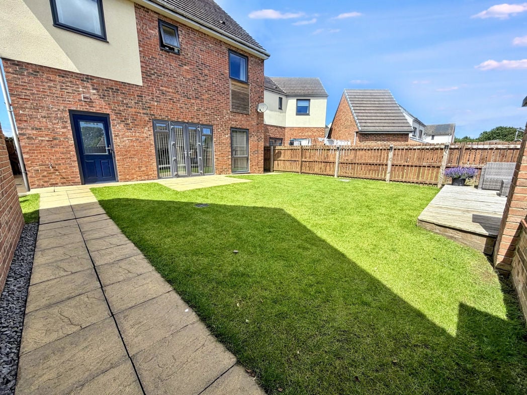 Property image 30 of 33