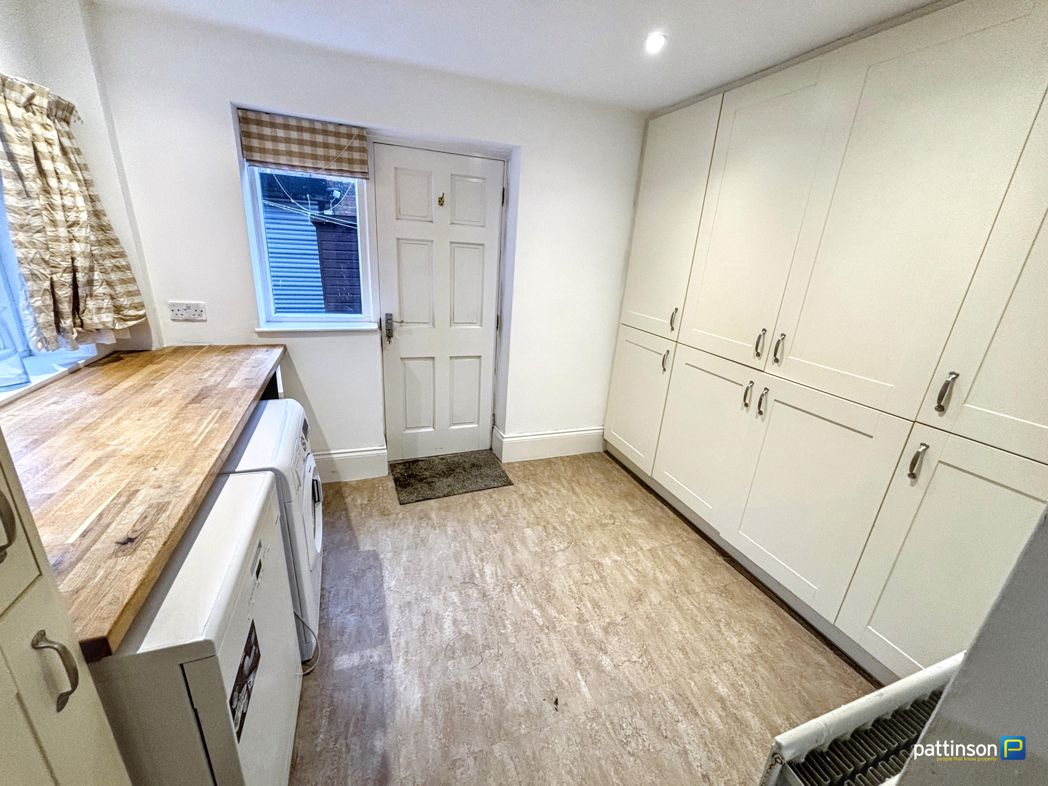Property image 10 of 23