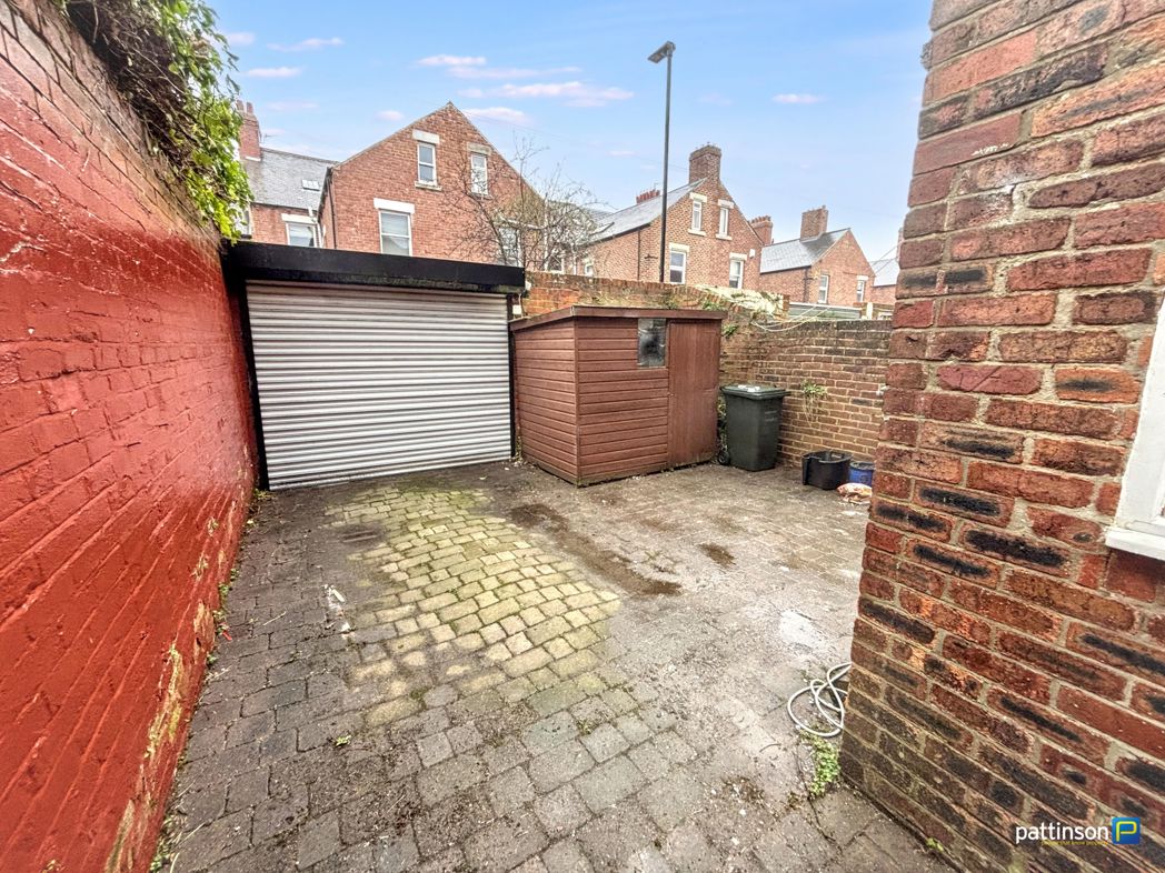 Property image 12 of 23