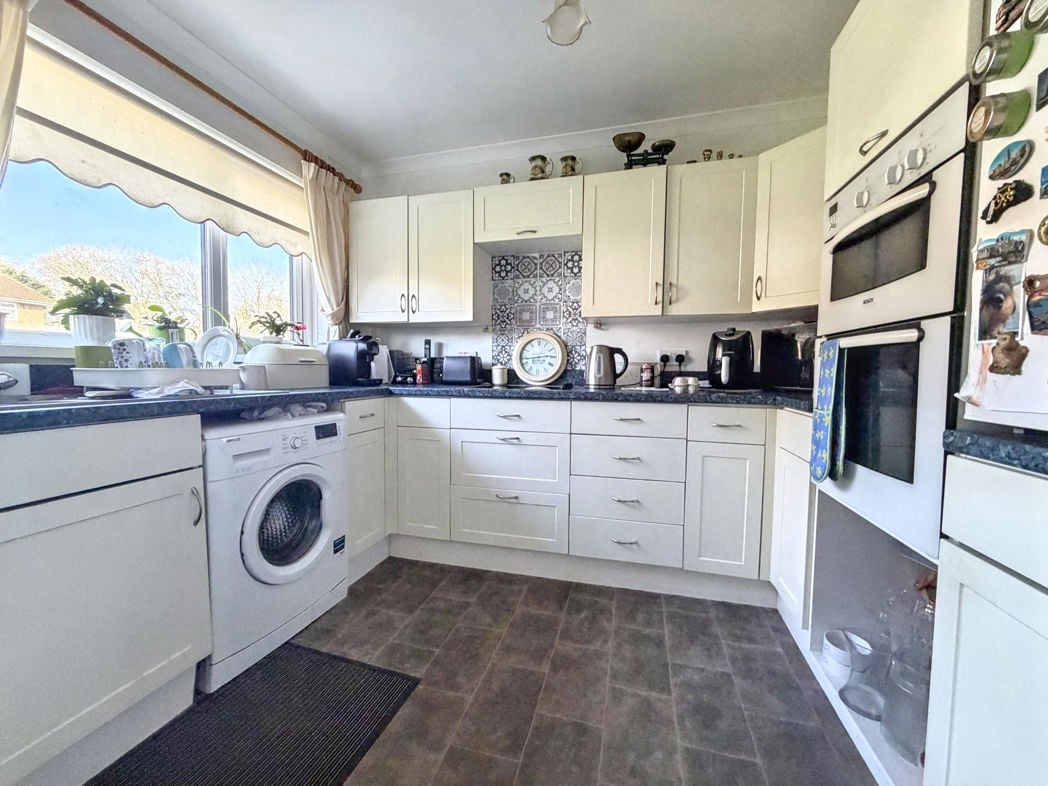 Property image 2 of 17