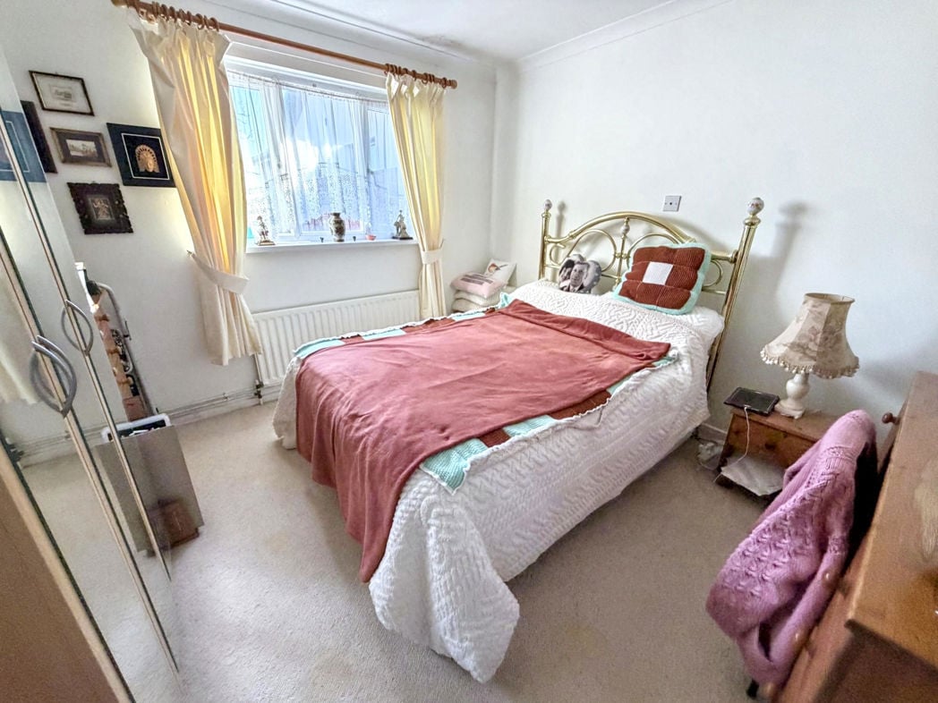 Property image 8 of 17
