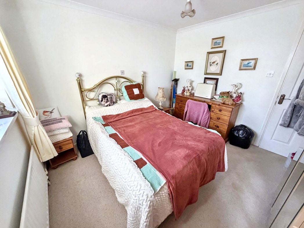 Property image 9 of 17