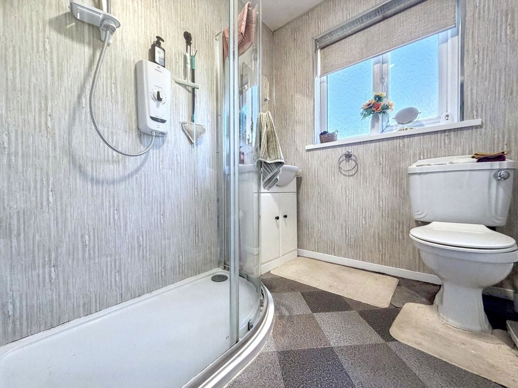 Property image 12 of 17