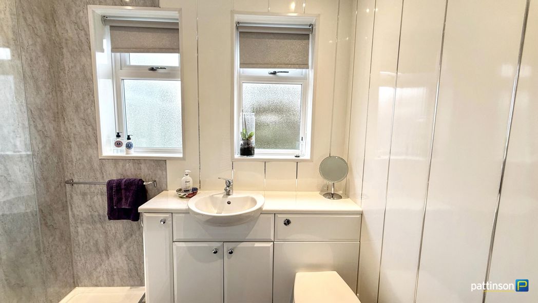 Property image 17 of 22