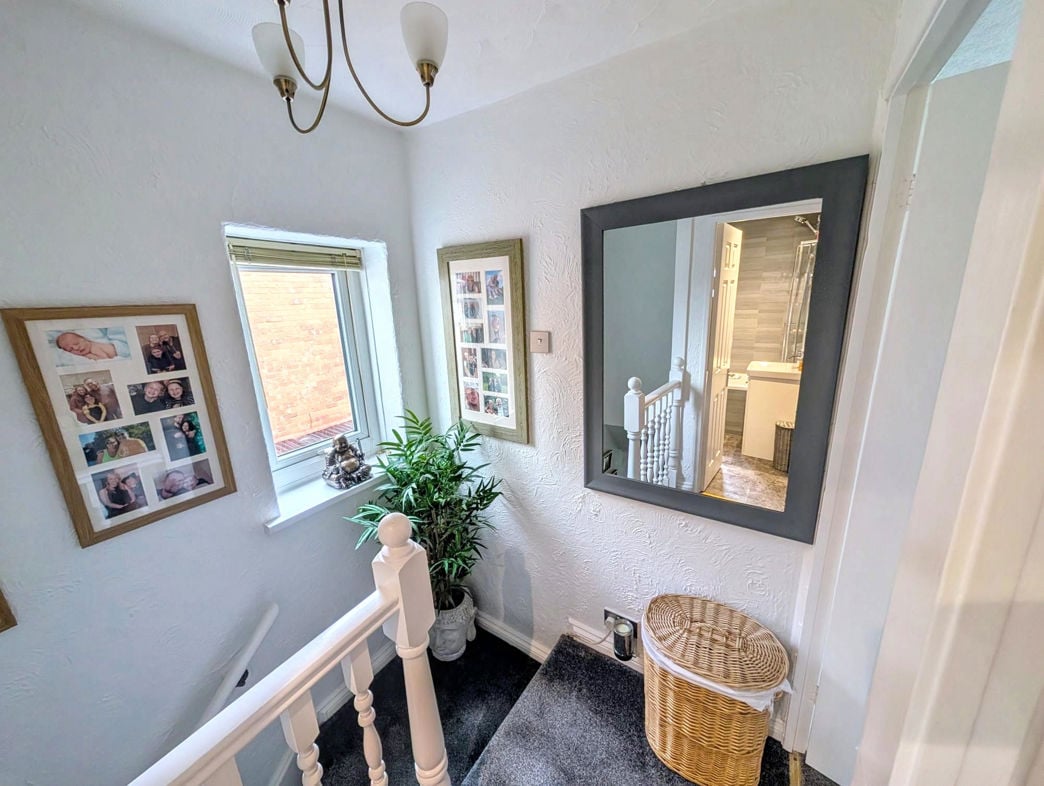 Property image 8 of 15