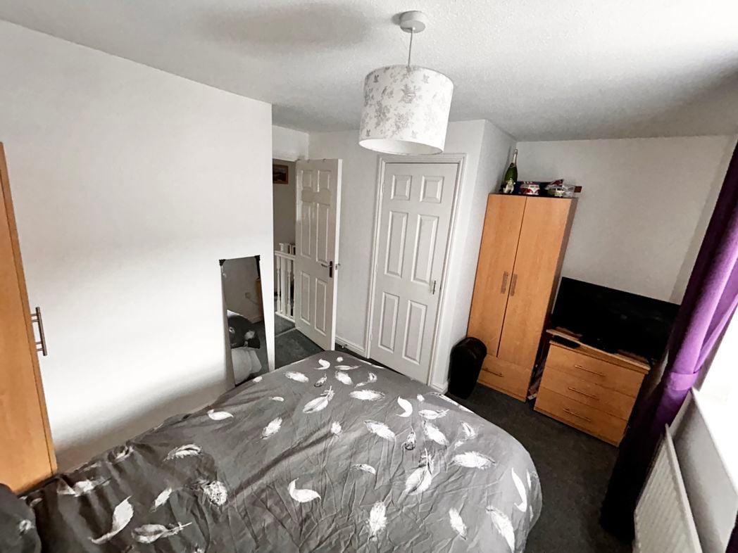 Property image 10 of 13