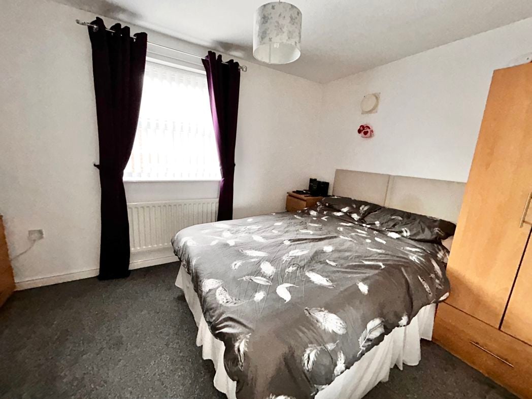 Property image 11 of 13