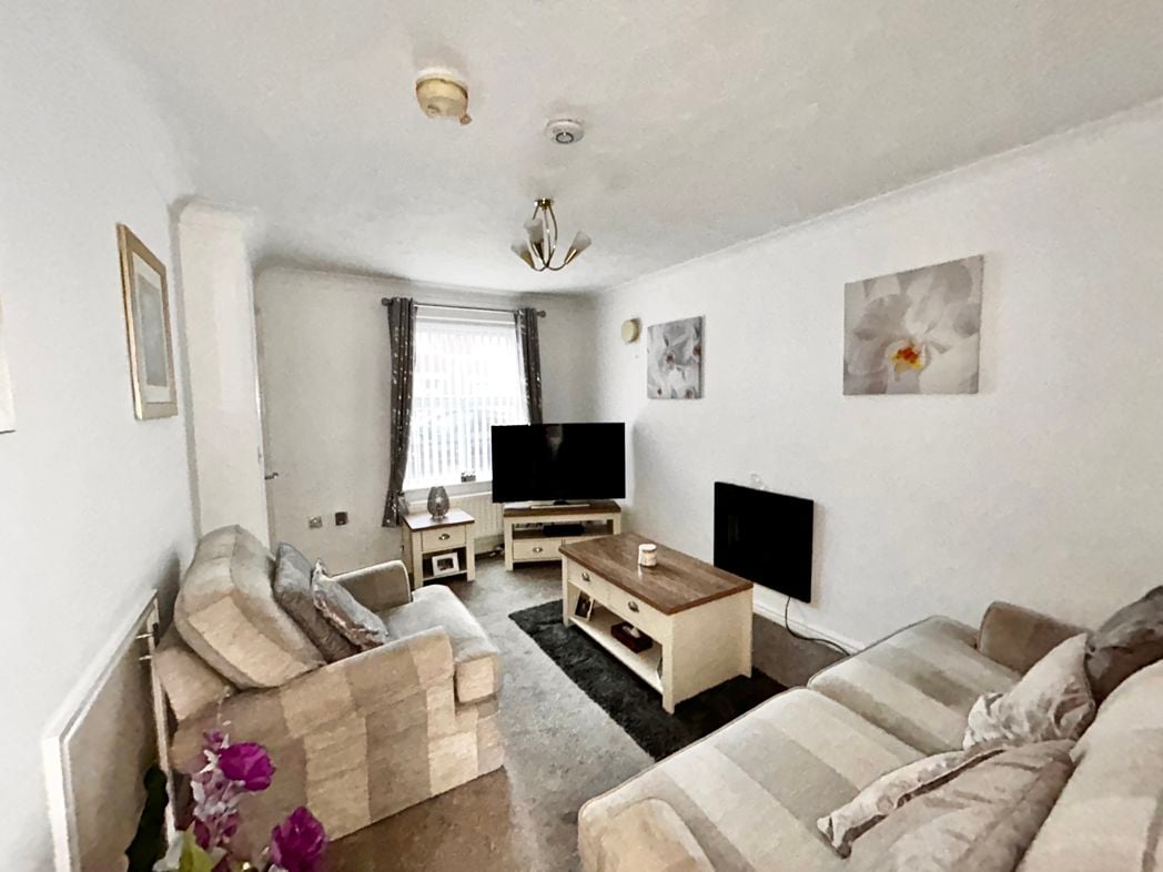 Property image 2 of 13