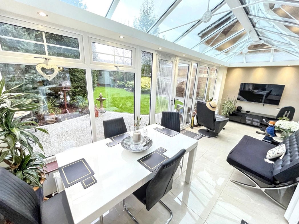 Property image 8 of 19