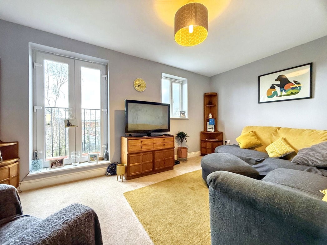 Property image 10 of 24