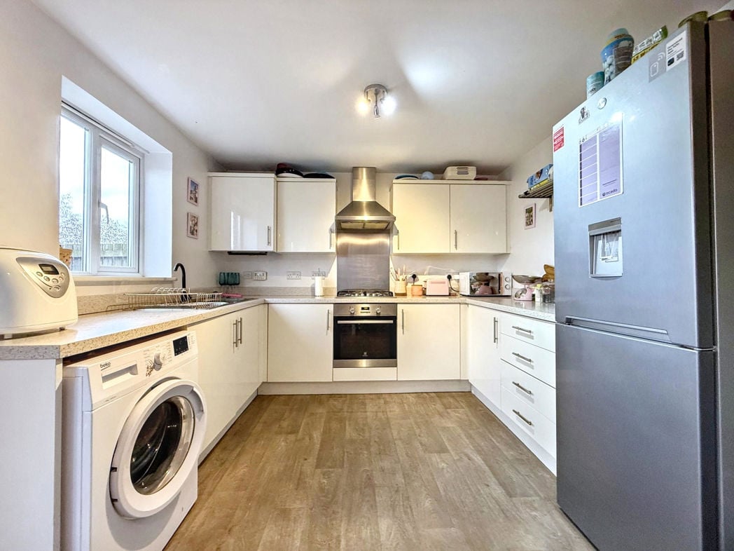Property image 5 of 24