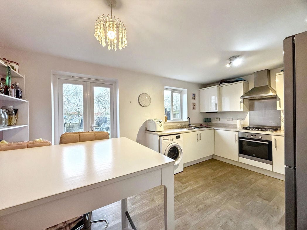 Property image 6 of 24