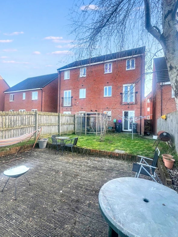Property image 23 of 24