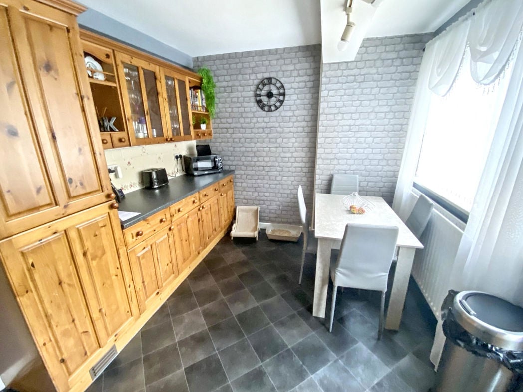 Property image 4 of 8