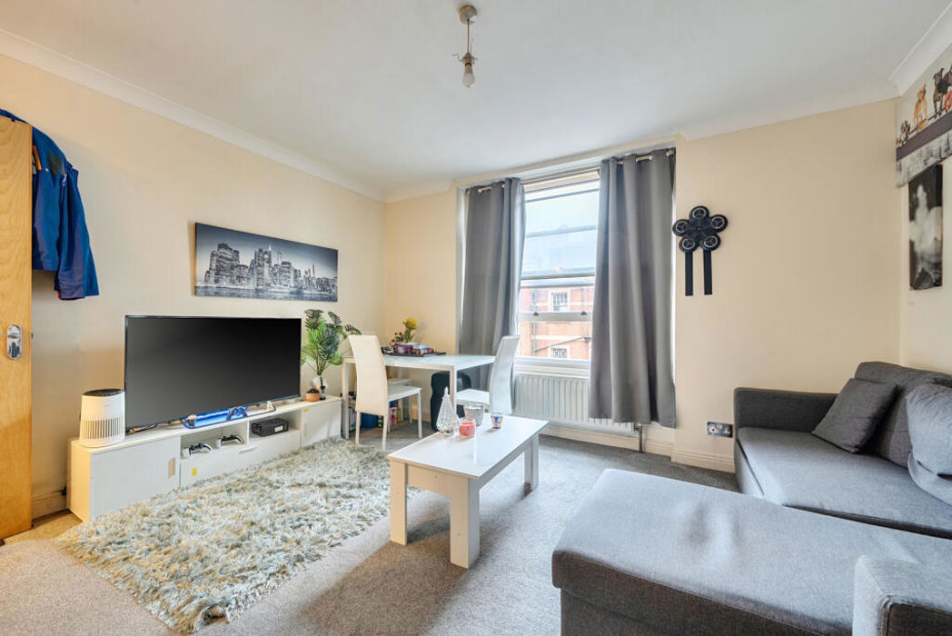 Property image 11 of 14