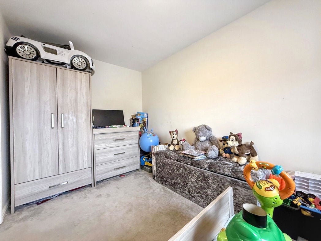Property image 13 of 18