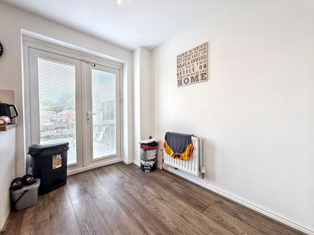 Property image 7 of 18