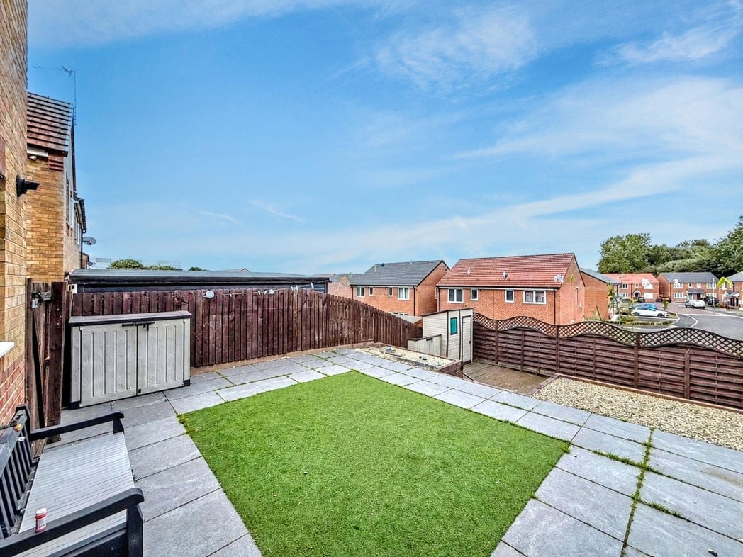 Property image 16 of 18