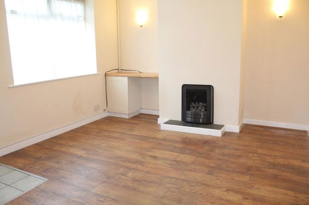 Property image 8 of 11