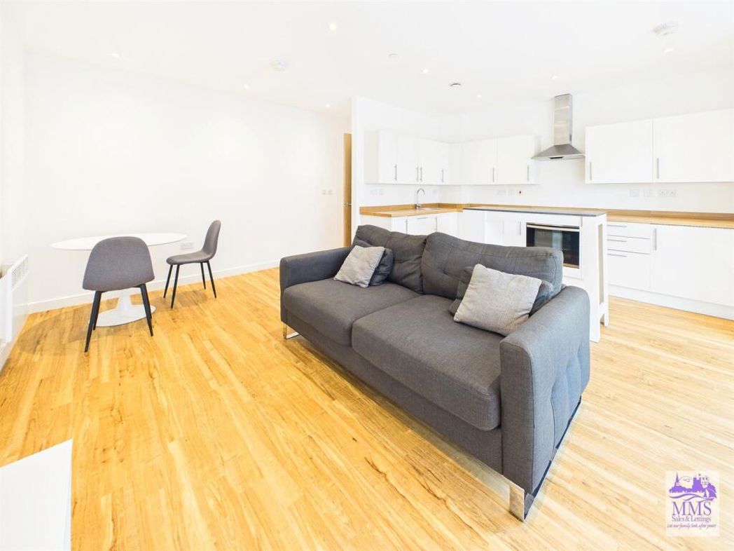 Property image 11 of 14