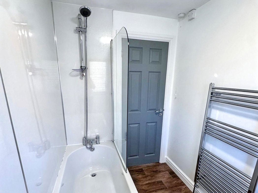 Property image 5 of 28