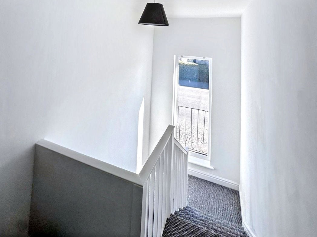Property image 13 of 28