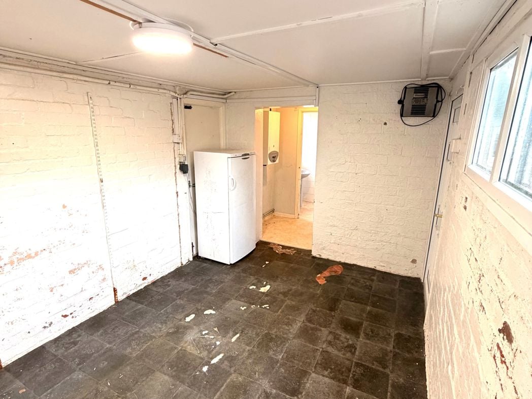 Property image 21 of 28