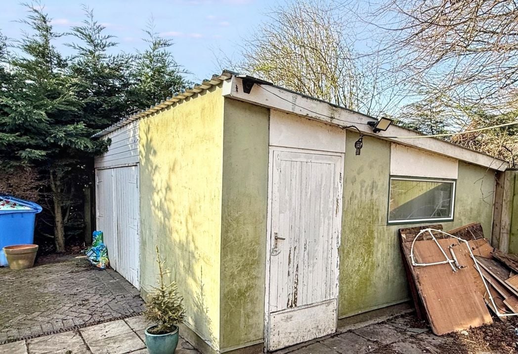 Property image 22 of 28
