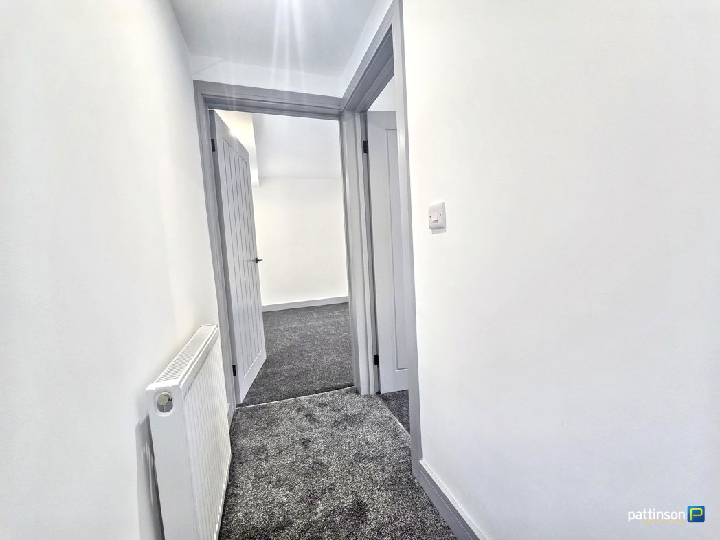 Property image 8 of 12
