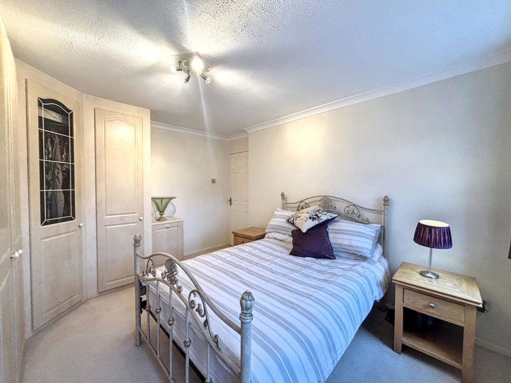 Property image 12 of 20