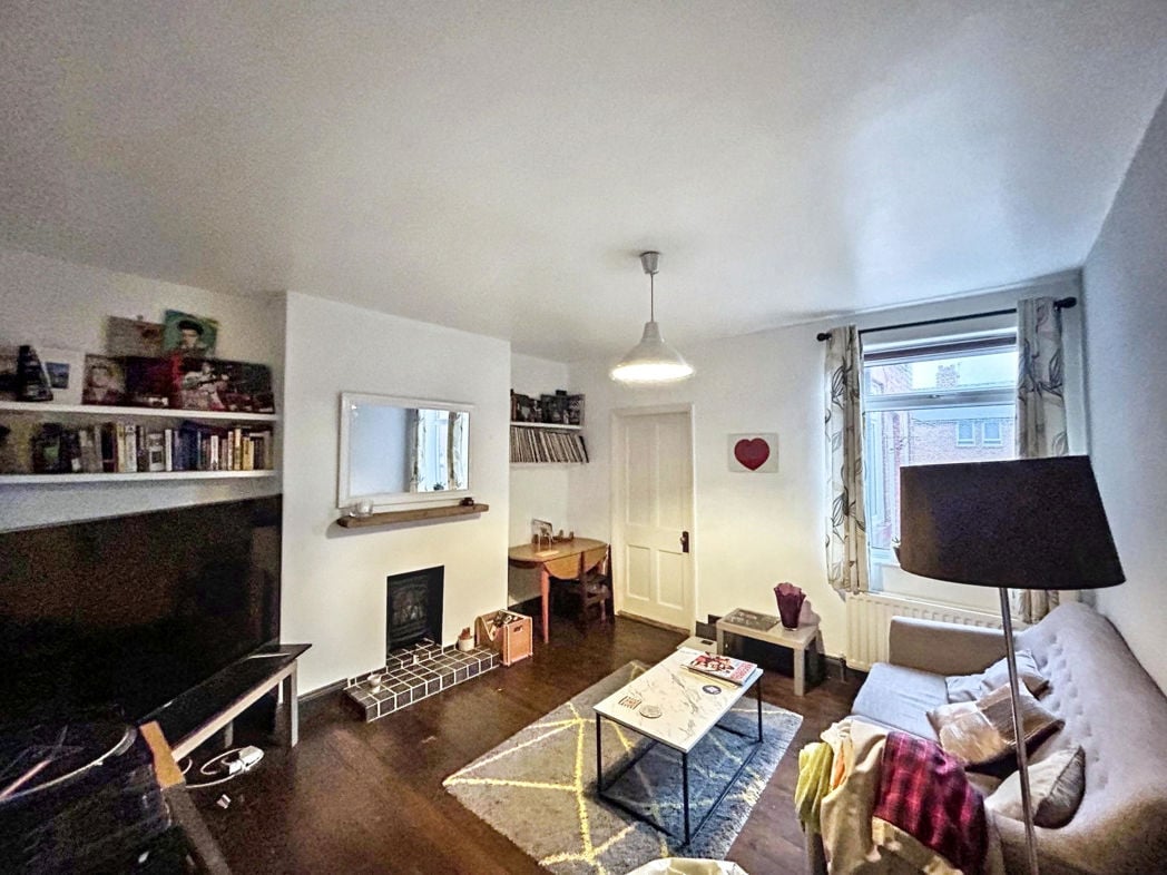Property image 2 of 10
