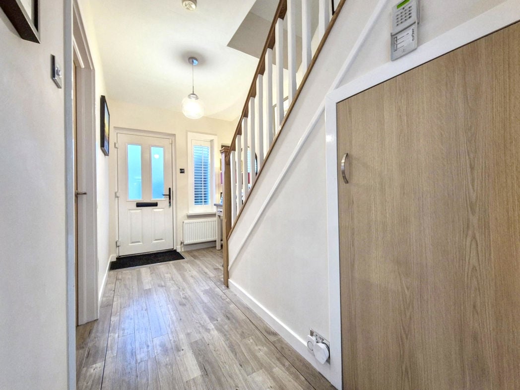 Property image 5 of 33