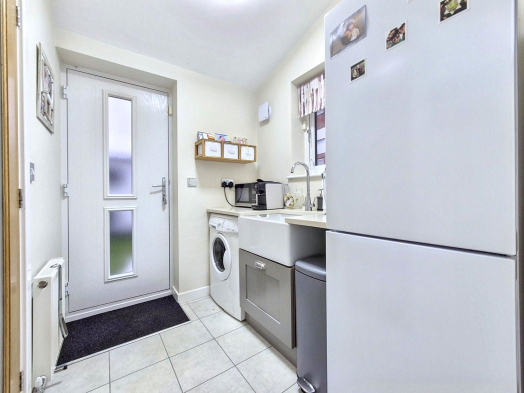 Property image 14 of 33