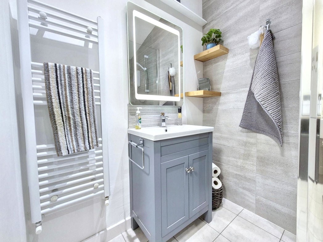 Property image 16 of 33
