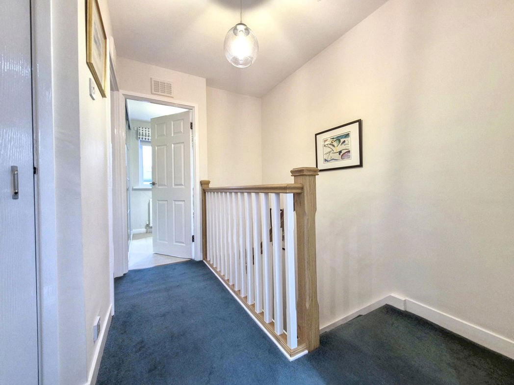 Property image 19 of 33