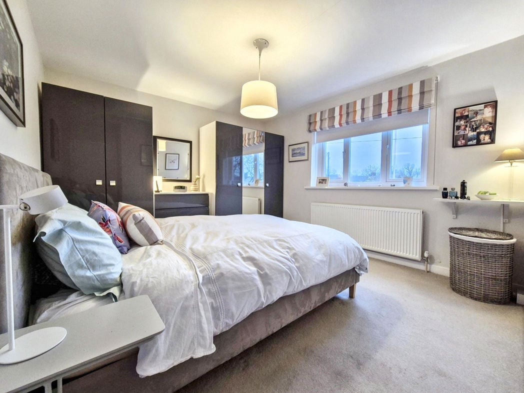 Property image 20 of 33