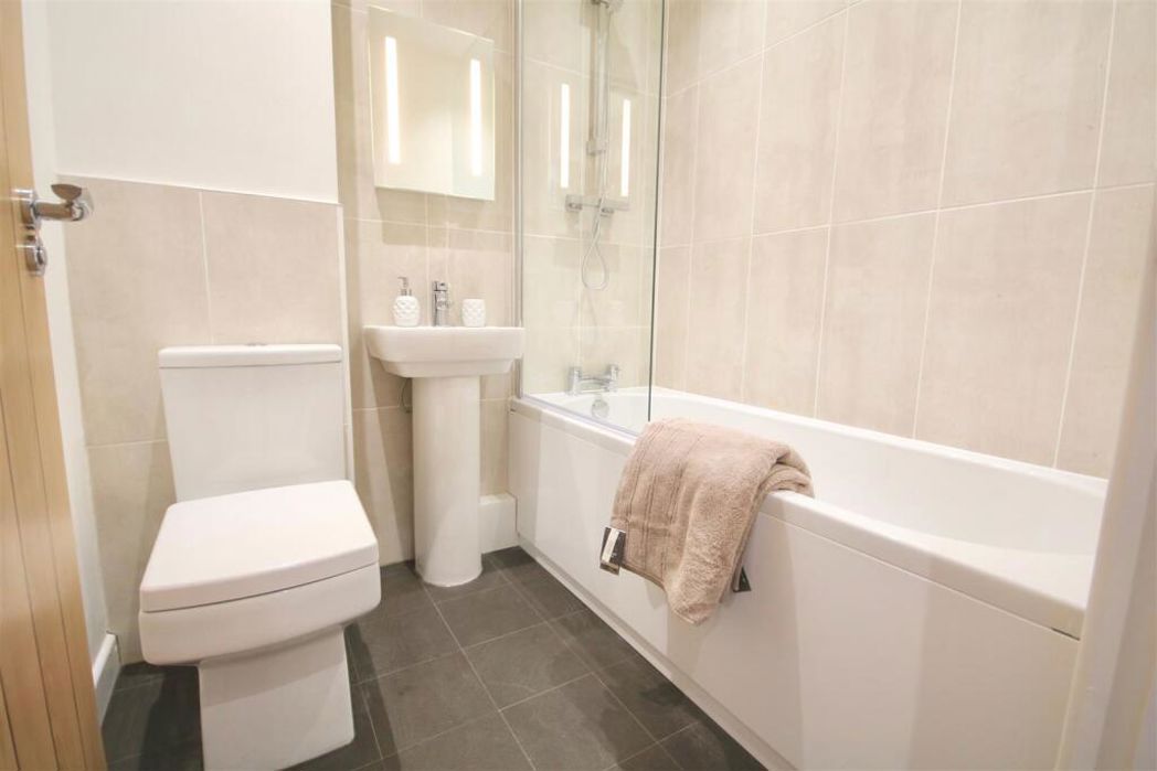 Property image 2 of 10