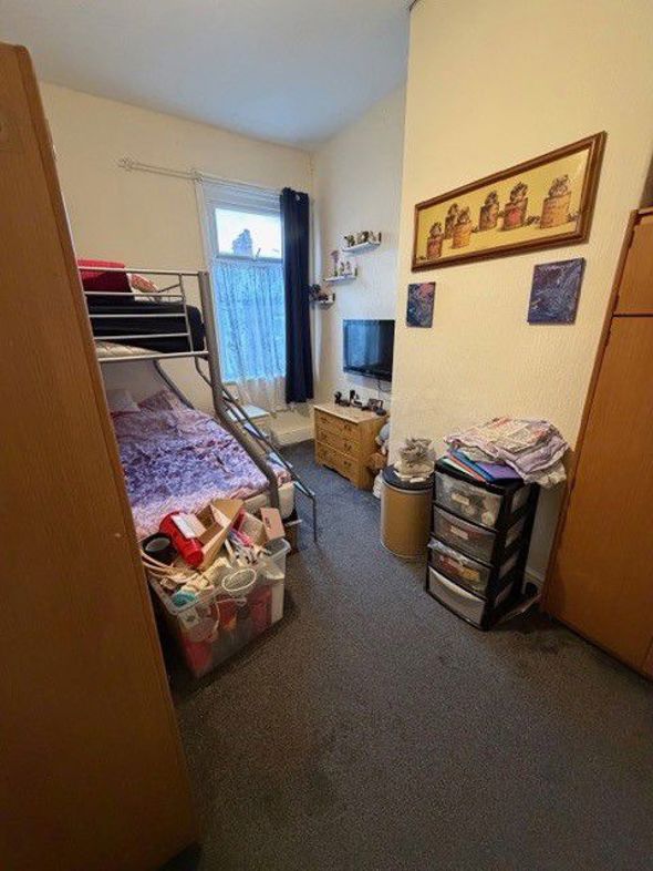 Property image 8 of 11