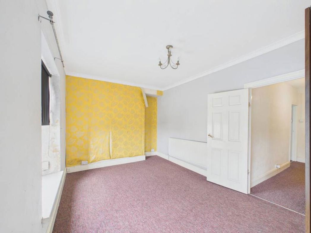 Property image 18 of 33