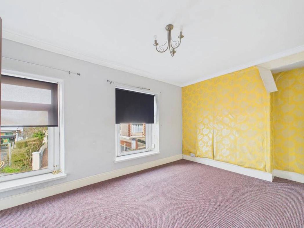 Property image 19 of 33