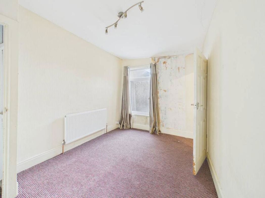 Property image 22 of 33